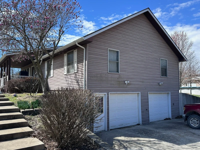 Melos Construction Exteriors & Siding project in Kansas City